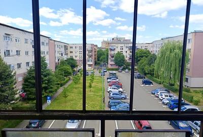 APARTAMENT 4 CAMERE, ZONA MICRO 17 - 9