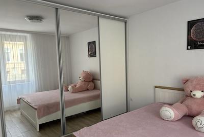 Apartament 3 camere la parterul unei vile, cu curte comuna - 65 mp utili