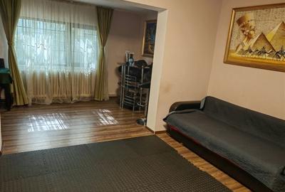 Apartament cu 3 camere semidecomandat în Podul de Piatră - 5