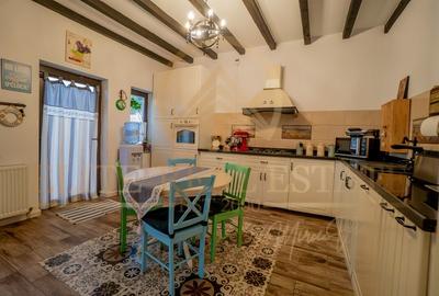 Cumpana - Casa Ideala pentru doua familii. - 6