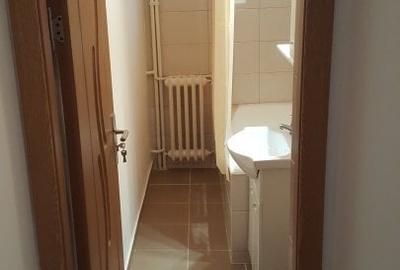 Apartament cu 2 camere semidecomandat în Km 4-5 - 2