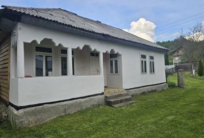 Casă cu 4 camere în Soveja