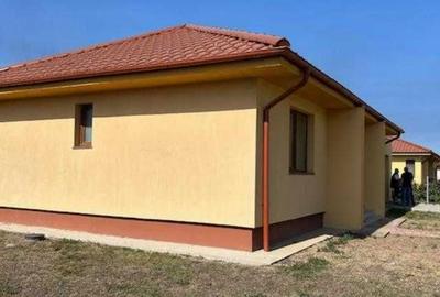 Casă cu 4 camere în Central - 2