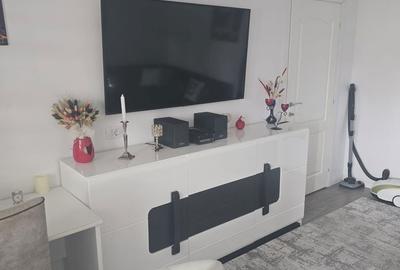 Apartament cu 3 camere decomandat în Micro 16 - 16