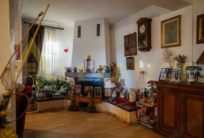 Casă cu Teren 1800 Mp în Izvorani - 2