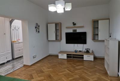 Apartament cu 2 camere decomandat în Cotroceni - 1