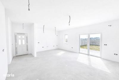Casă cu 3 camere în Urseni - 2