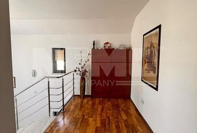 Casă cu 4 camere cu Teren 2400 Mp în Volovăț - 6