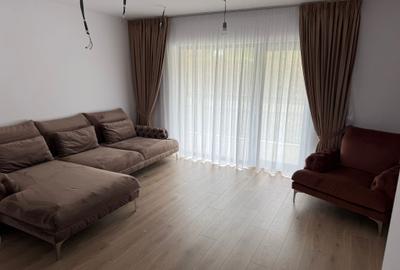 Apartament cu 3 camere semidecomandat în Fălticeni - 2
