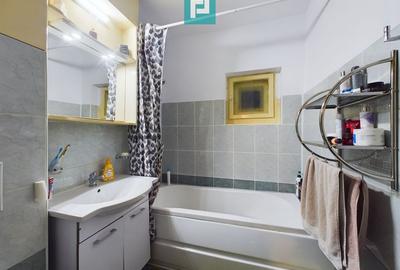 Apartament cu 2 camere decomandat în Intim - 1