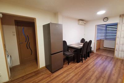 Apartament cu 2 camere decomandat în Plăvăț II - 7