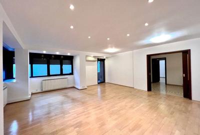 Birou, de 135 mp, în Victoriei