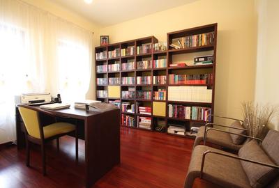 O casa deosebita cu Piscina - 6