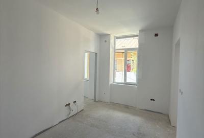 Casă cu 3 camere în Central - 3