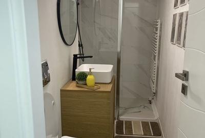 Apartament cu 2 camere decomandat în Girocului - 1