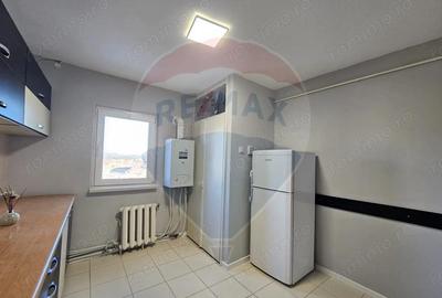 Apartament cu 3 camere decomandat în Central - 2