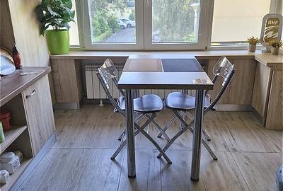 Apartament cu 3 camere decomandat, mobilat în Cotroceni