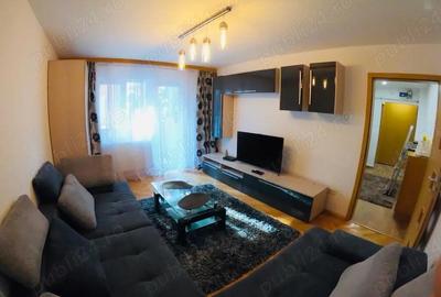 Apartament cu 2 camere decomandat în Complex Studențesc