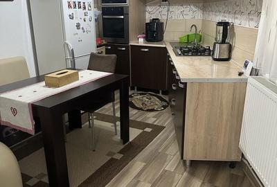 Casă cu 4 camere în 1 Mai - 8