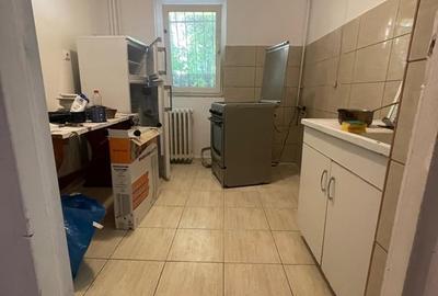 Apartament cu 2 camere decomandat în Gorjului - 11