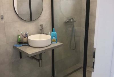 Casă cu 3 camere în Giroc