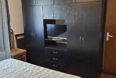 Apartament cu 3 camere decomandat în Far - 2