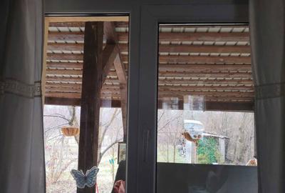 Casă cu 3 camere în Răzvad - 8