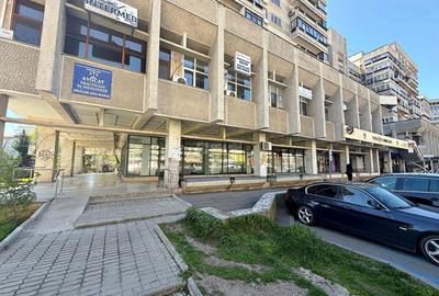 Spațiu comercial, de 168 mp, în Central - 3