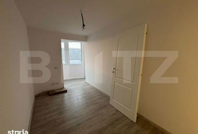 Apartament cu 3 camere semidecomandat în Holboca - 2