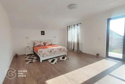 Casă cu 4 camere cu Canalizare în Central - 15