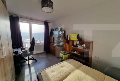 Apartament 4 camere, 93mp, balcon, 2 bai, zona Regal, Baciu