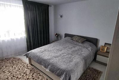 Casă cu 5 camere cu Teren 3000 Mp în Mitocu Dragomirnei - 9