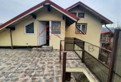 Vila 7 camere, an 1984, garaj, terasa, teren 604 m2, Poiana Campina,PH - 17