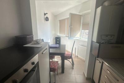Apartament cu 3 camere decomandat în Popești-Leordeni