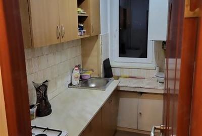 Apartament 2 camere cu balcon etaj intermediar zona Vlahuta - 3