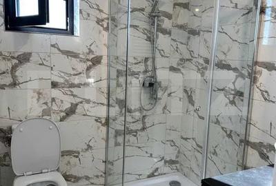 Apartament cu 3 camere decomandat în Pielești - 1