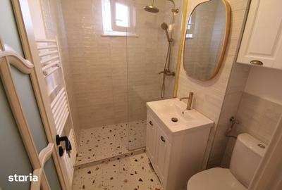 Apartament cu 3 camere decomandat în Central - 11