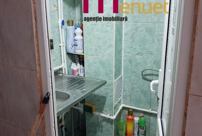 Garsonieră în Vest - 3