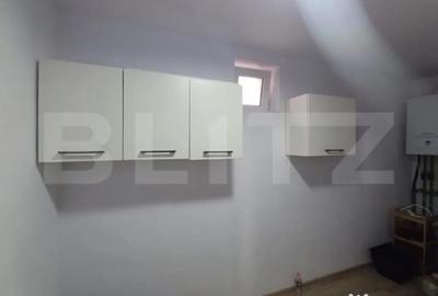 Casă cu 2 camere cu Teren 923 Mp în Teiu - 1