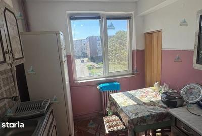 Apartament cu 3 camere semidecomandat în Central - 8