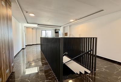 Apartament cu 6 camere semidecomandat în Pipera - 1