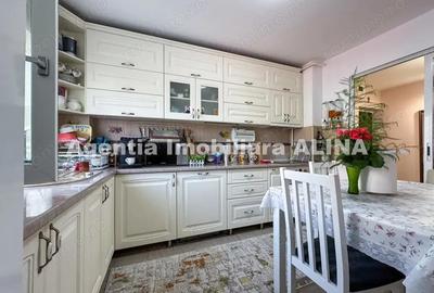 Ap. 3 camere in Deva, zona Astoria, 70 mp, decomandat, etaj 3. - 3