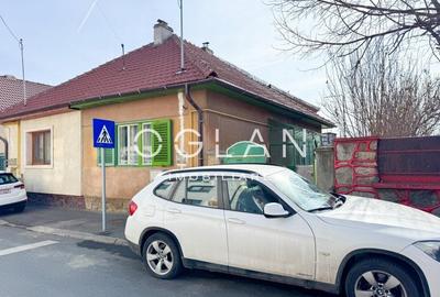 Casă individuală cu 2 camere în Central