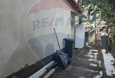 Casă cu 2 camere nedecomandat cu Teren 120 Mp în Central