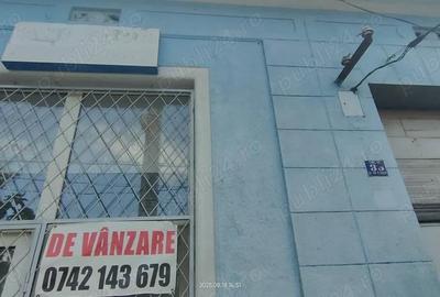 Spațiu comercial, de 20 mp, în Central - 12
