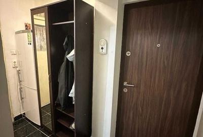 Garsoniera centrala proprie bloc 1982 Gorjului, Pacii, Militari - 4