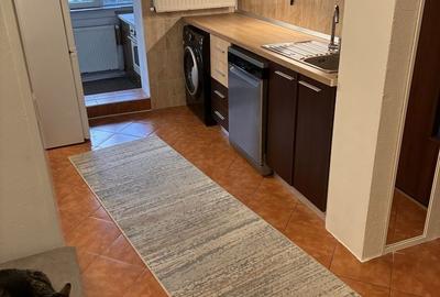 Apartament cu 3 camere decomandat în Central - 1