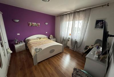 Casă individuală cu 5 camere cu Canalizare în Vânători - 3