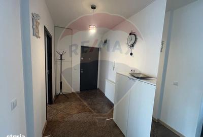 Apartament cu 2 camere decomandat, mobilat în Tractorul - 2