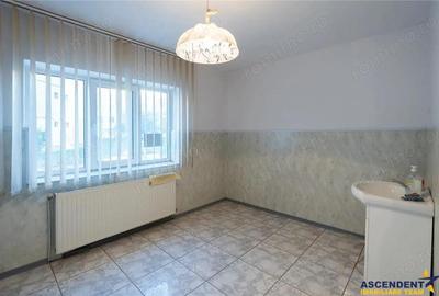 FILM! Targu Secuiesc,2 camere,partial renovat,recomandat:locuinta activitati profesionale - 8